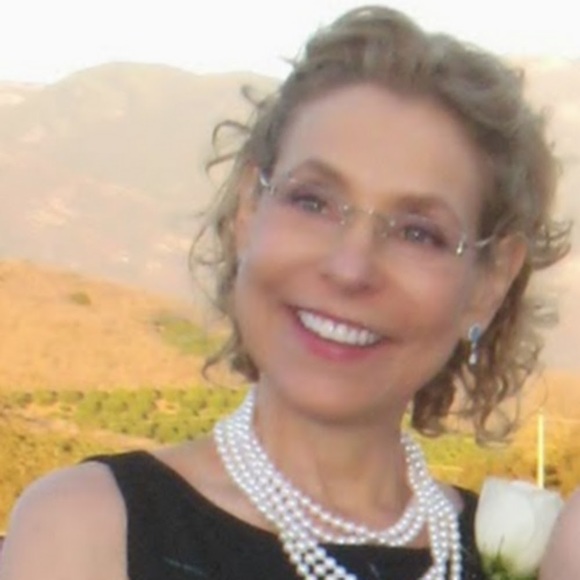 Meet your Posher, Lauren - Picture 1 of 1